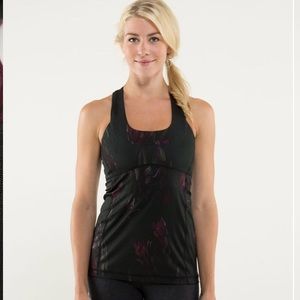 Lululemon Scoop Neck tank top black and floral